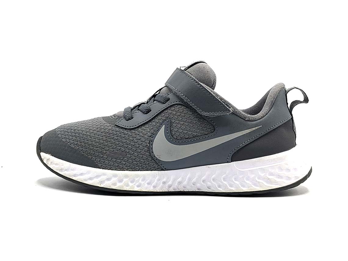 runrepeat nike revolution 5