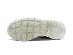Nike Tanjun