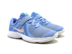 Nike Revolution 4