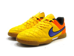 Nike Tiempo