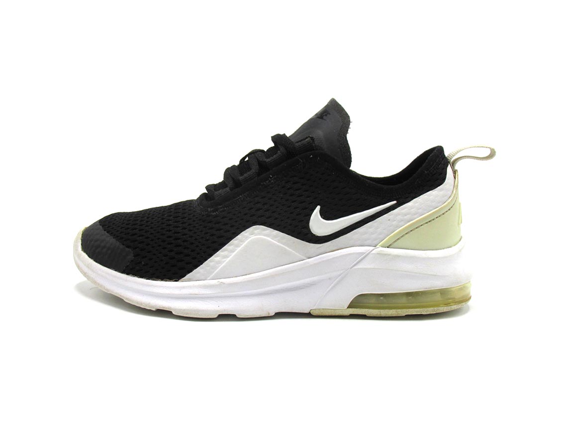 Nike Air Max Motion 2