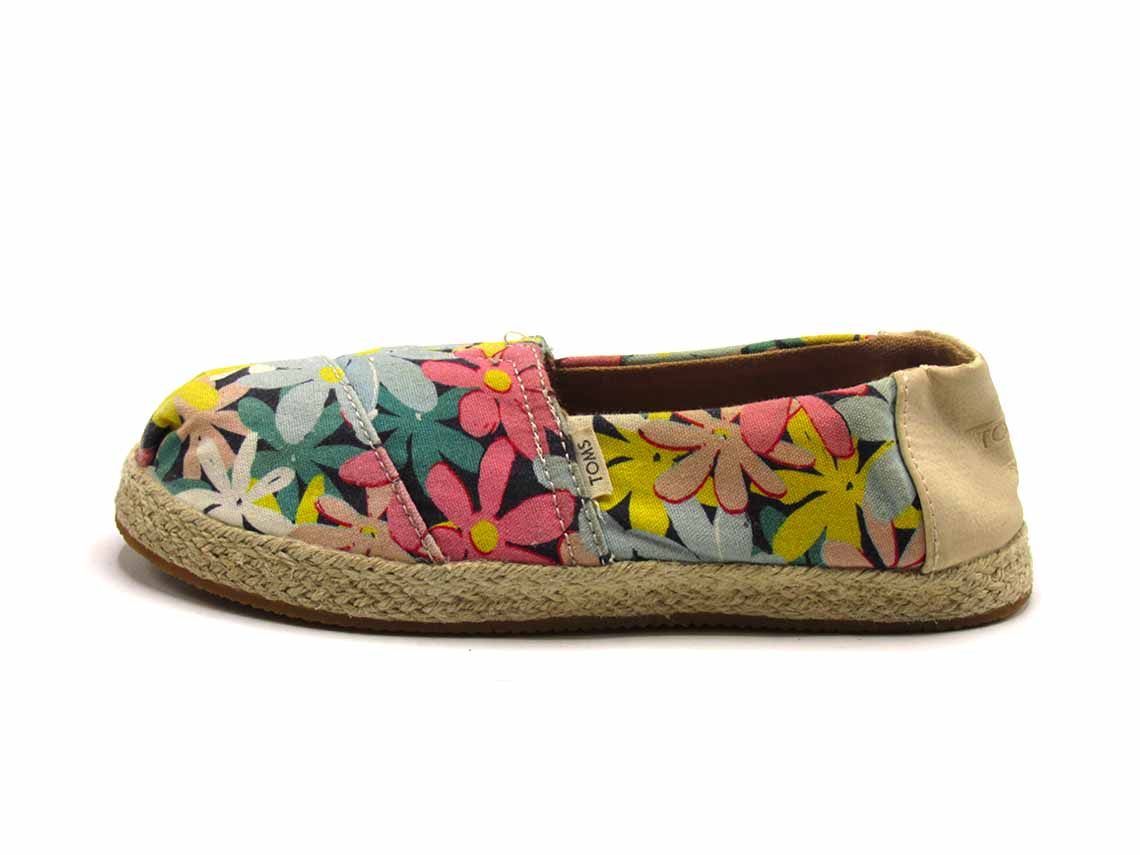 Toms
