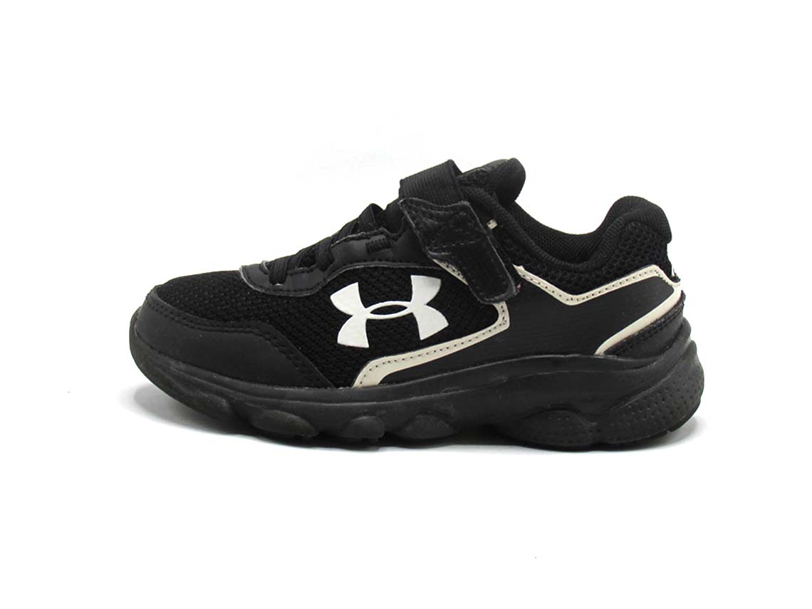 Under Armour Charged Assert 8