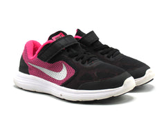 Nike Revolution 3