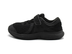 Nike Revolution 4