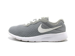 Nike Tanjun