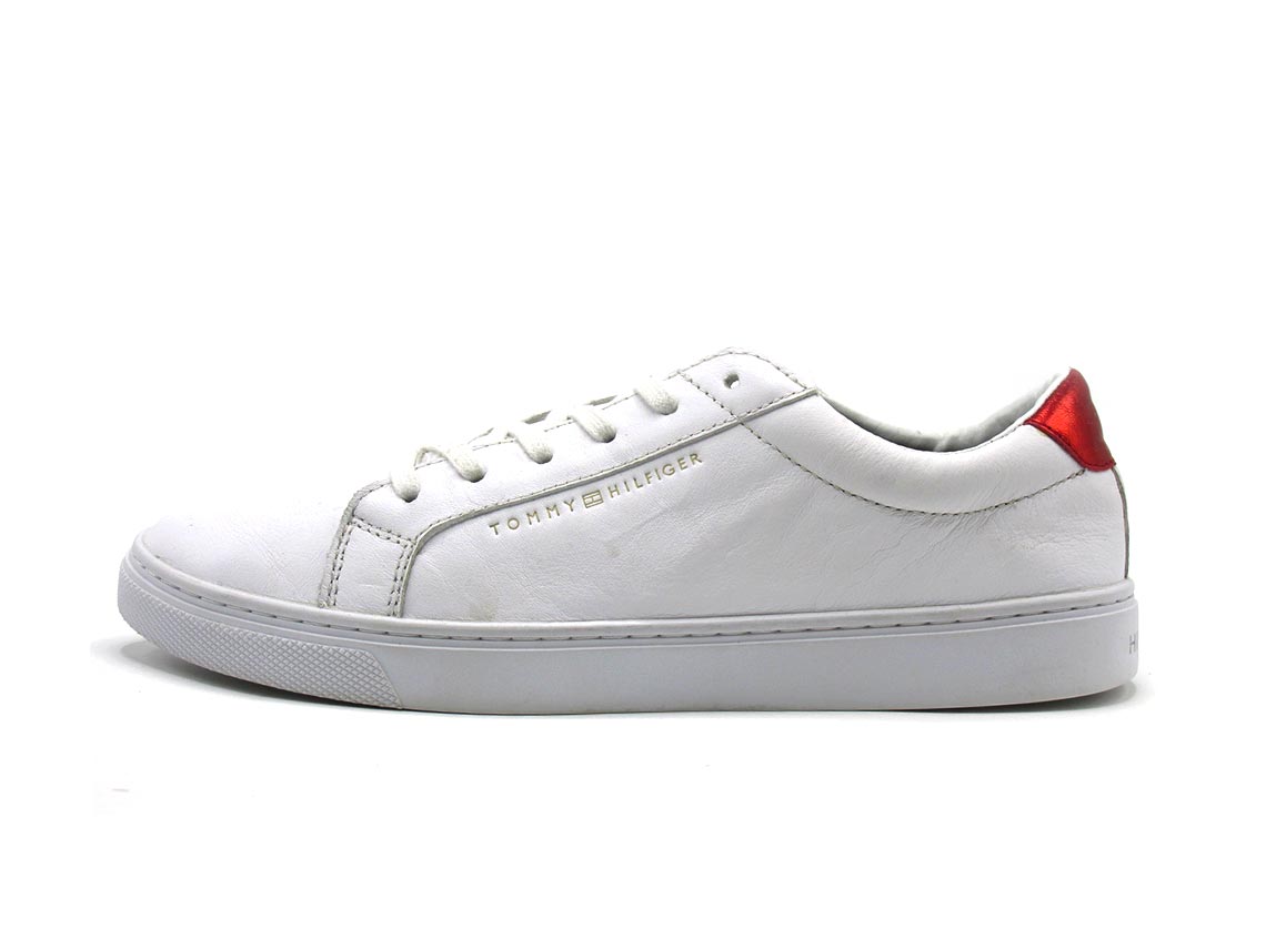 Tommy Hilfiger Women's Tommy Essential Sneaker