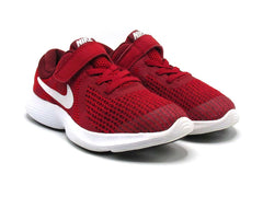 Nike Revolution 4