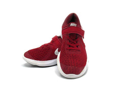 Nike Revolution 4
