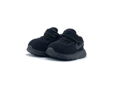 Nike Tanjun