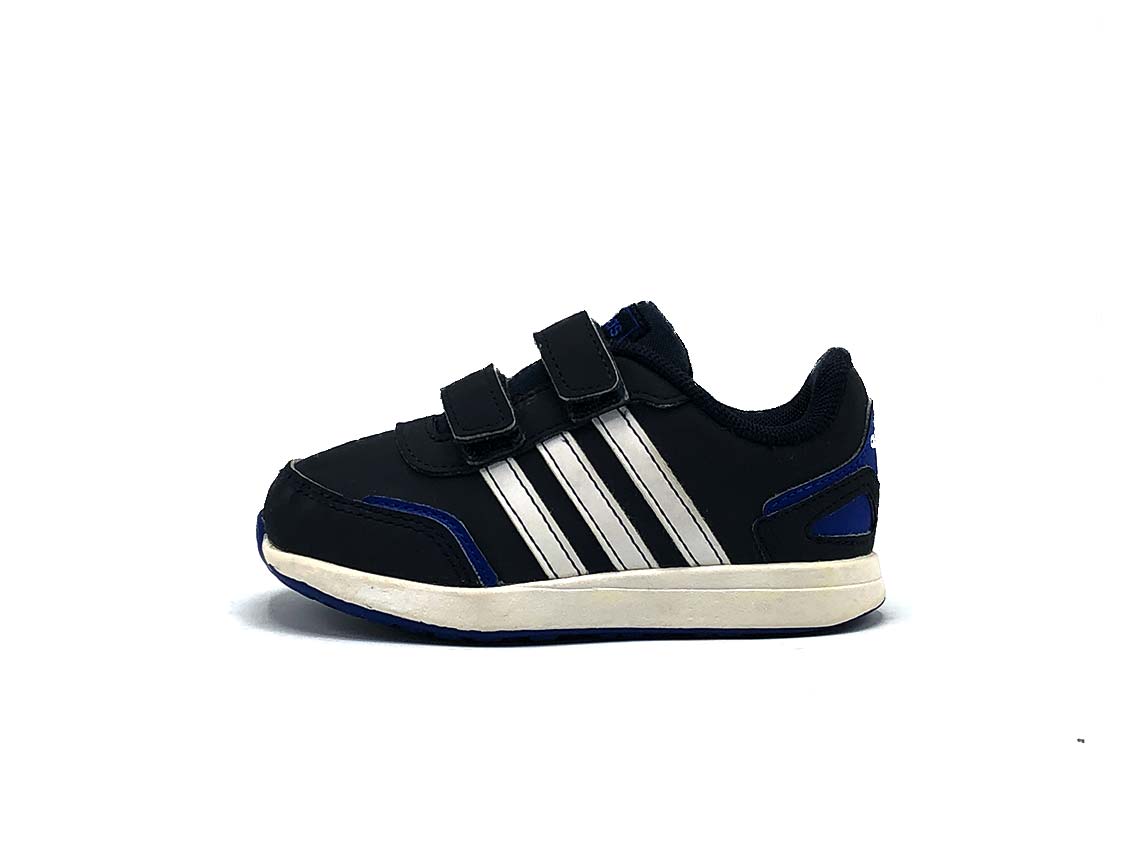 Adidas VS Switch 3