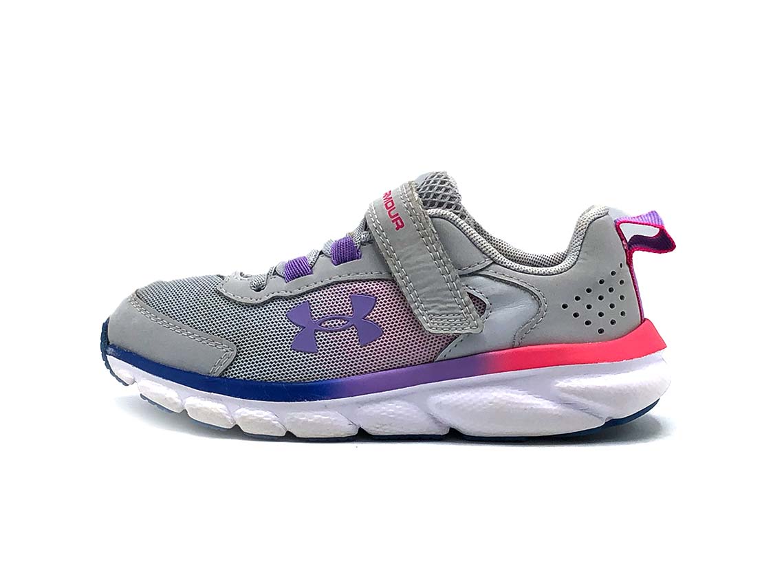 Under Armour Assert 9
