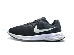 Nike Revolution 6
