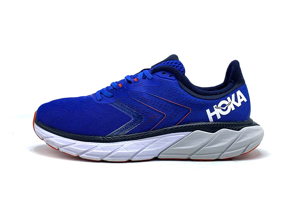 Hoka One One Arahi 5