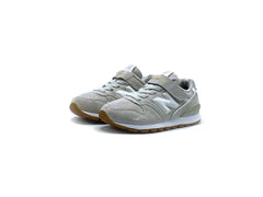 New Balance 996