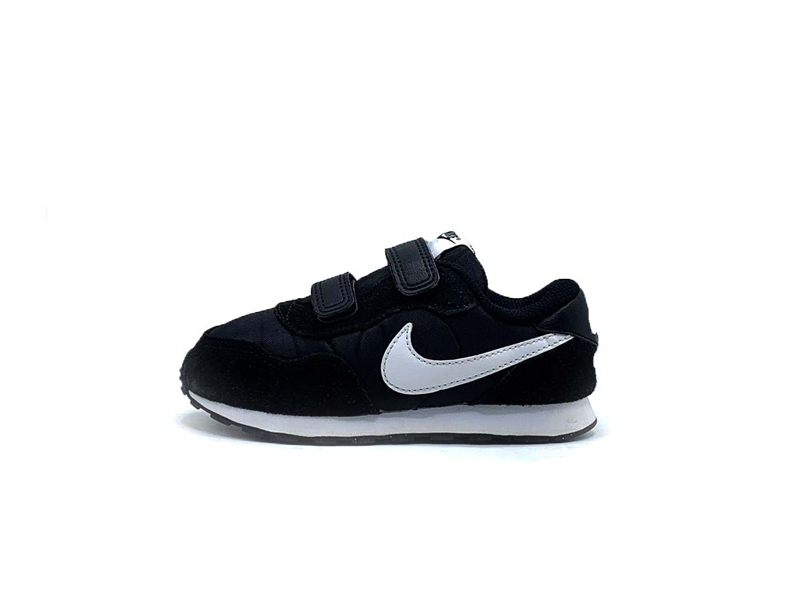Nike MD Valiant