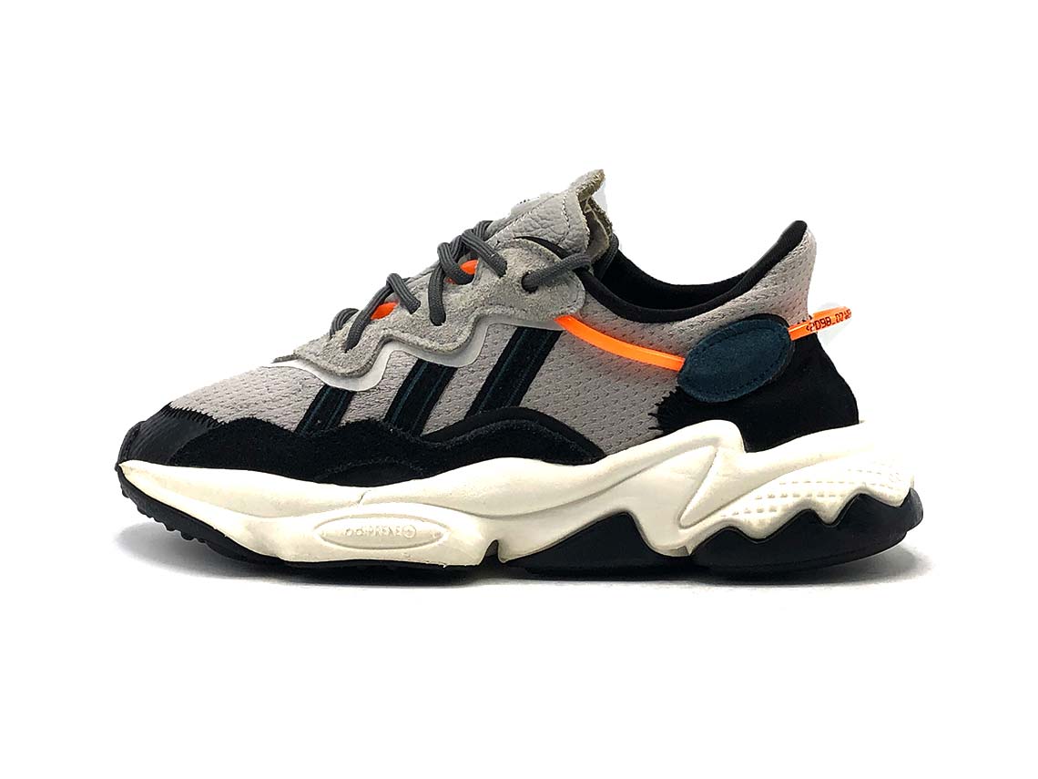Adidas OZWEEGO