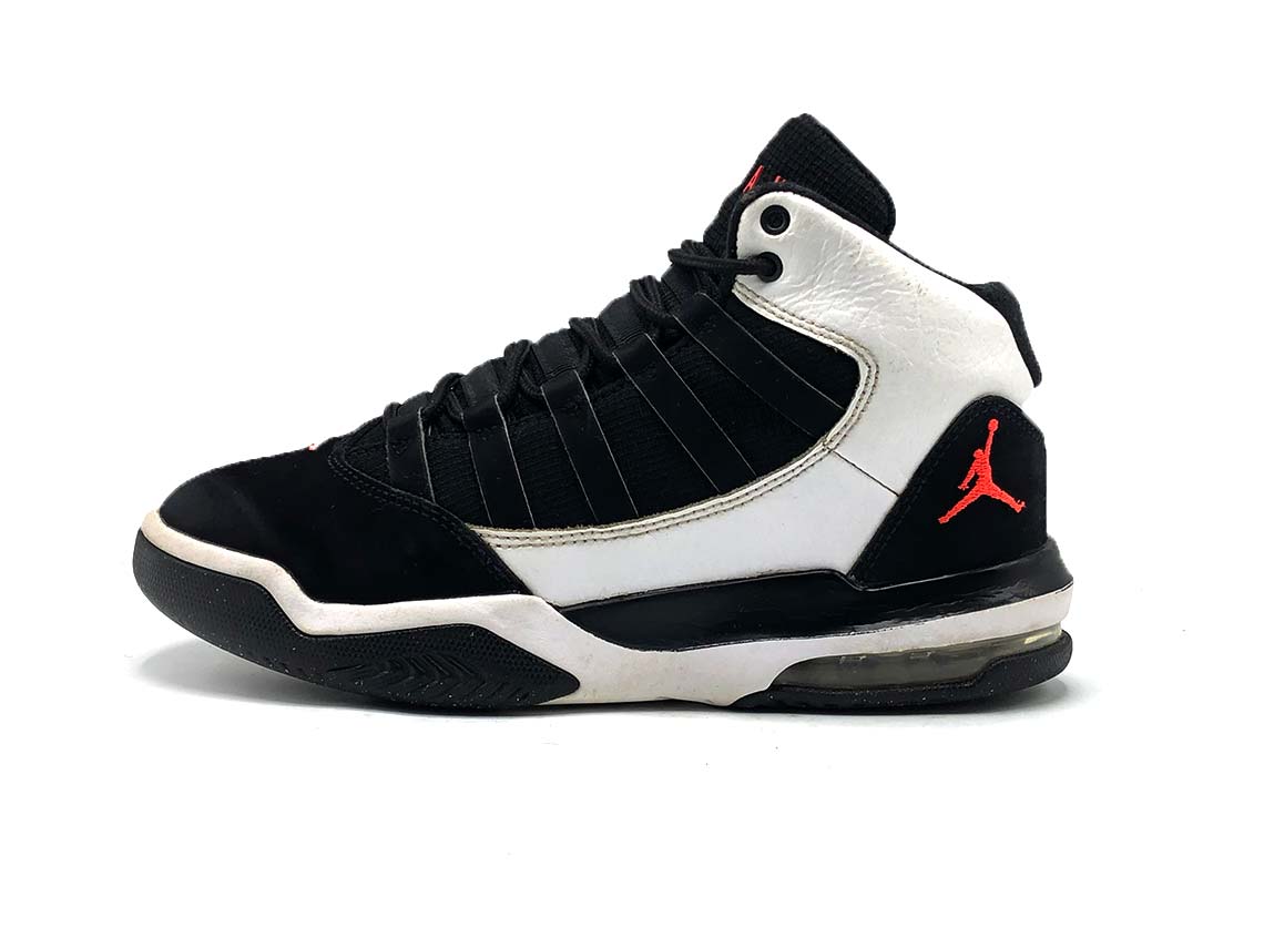 Jordan Max Aura