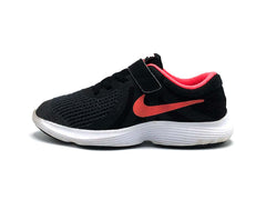 Nike Revolution 4