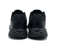 Nike Revolution 6
