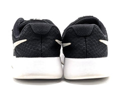 Nike Tanjun