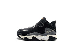 Nike Air Turf Raider