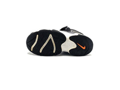 Nike Air Turf Raider
