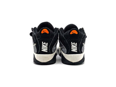 Nike Air Turf Raider