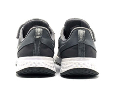 Nike Revolution 5