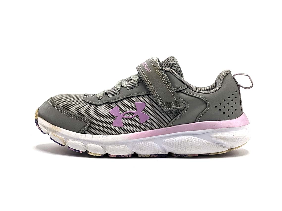 Under Armour Assert 9