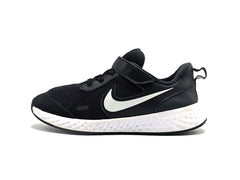 Nike Revolution 5