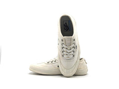 Vans Evader