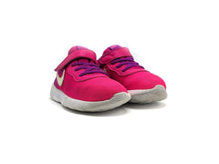 Nike Tanjun