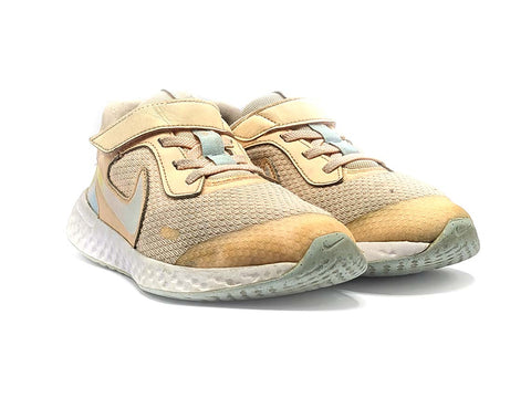 Nike Revolution 5 SE â Replay