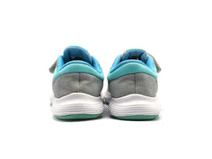 Nike Revolution 4