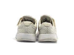 Nike Tanjun