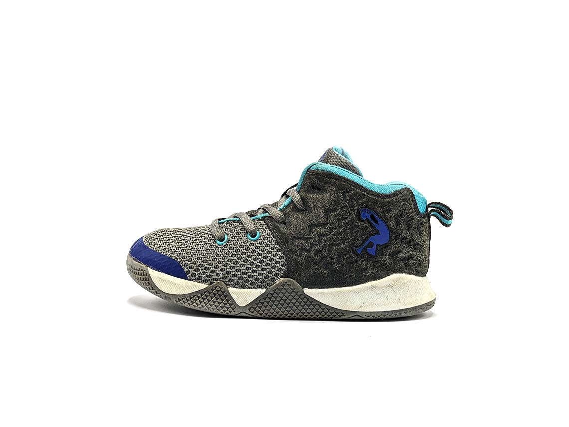 Shaquille O'Neal Sneaker