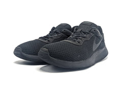 Nike Tanjun