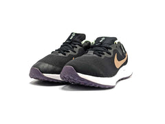 Nike Revolution 6