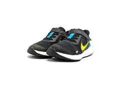 Nike Revolution 5