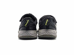 Nike Revolution 5