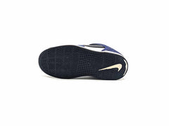 Nike Renzo