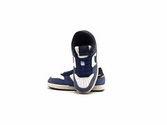 Nike Renzo
