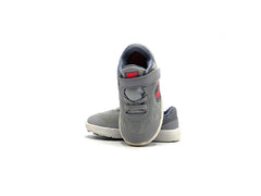 Nike Revolution 3