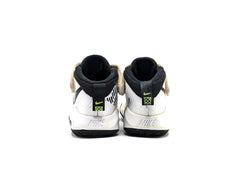 Nike Team Hustle D 9