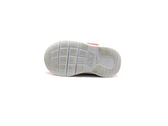 Nike Tanjun
