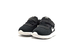 Nike Tanjun