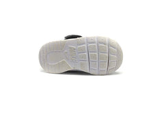 Nike Tanjun