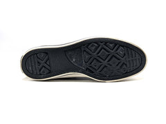 Converse Barbados spikes