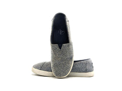 Toms